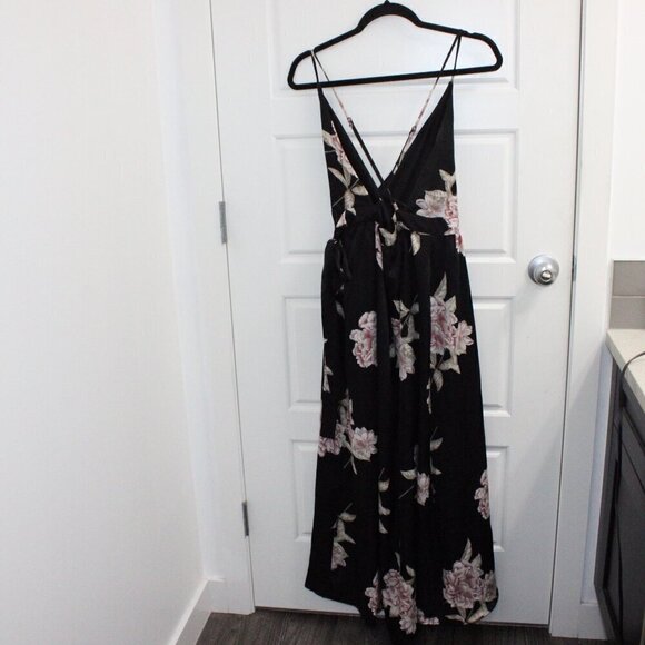 3/$30 Urban Outfitters Sleeveless Wrap Maxi Dress Size Medium Floral - Picture 3 of 4